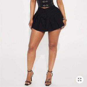 Fashion Nova Black Pleated Mini Skort
